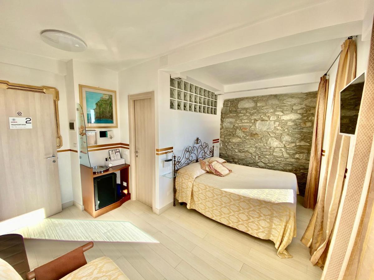 The Manarola Main Plaza Otel Dış mekan fotoğraf