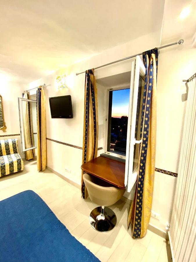 The Manarola Main Plaza Otel Dış mekan fotoğraf