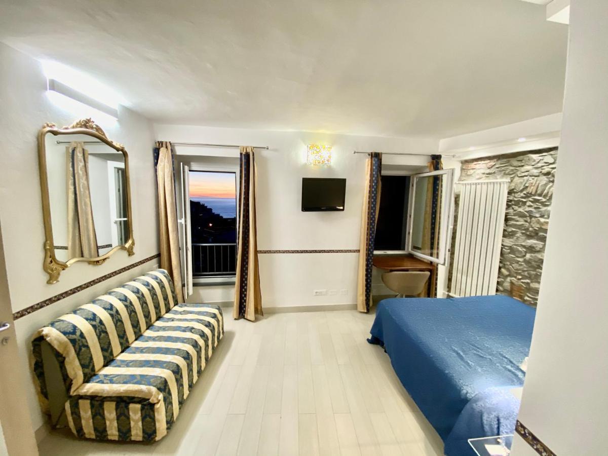 The Manarola Main Plaza Otel Dış mekan fotoğraf
