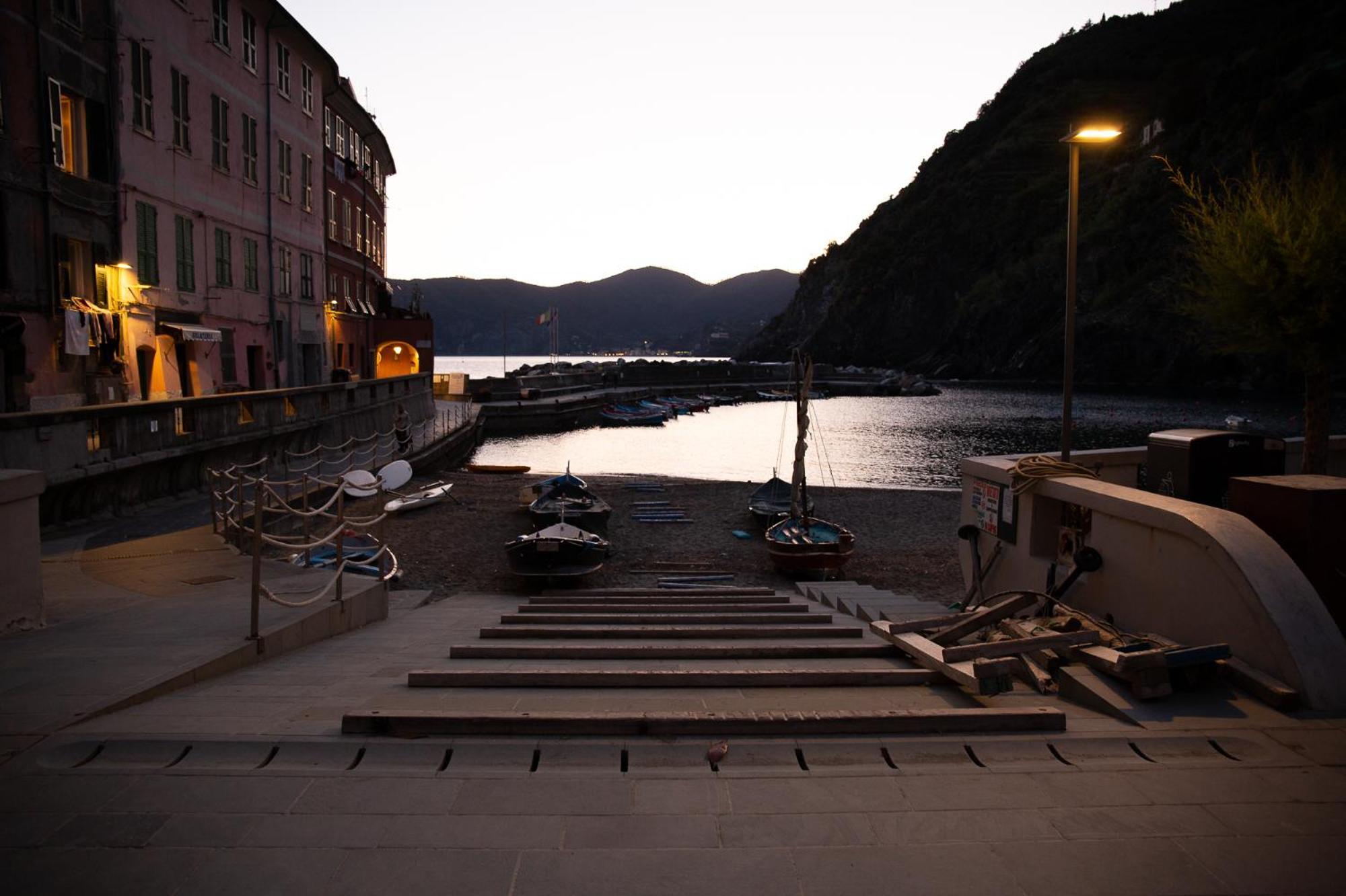 The Manarola Main Plaza Otel Dış mekan fotoğraf